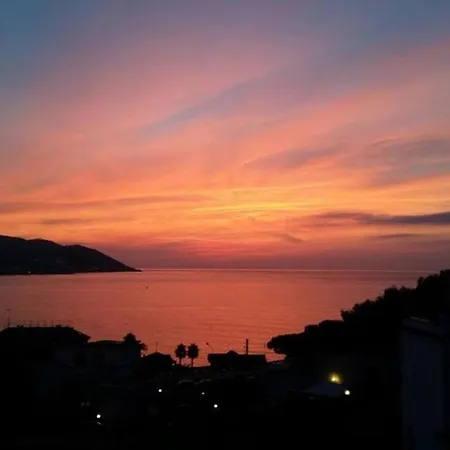 Apartment Haus Mizzl Diano Marina
