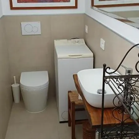 Haus Mizzl Apartment Diano Marina